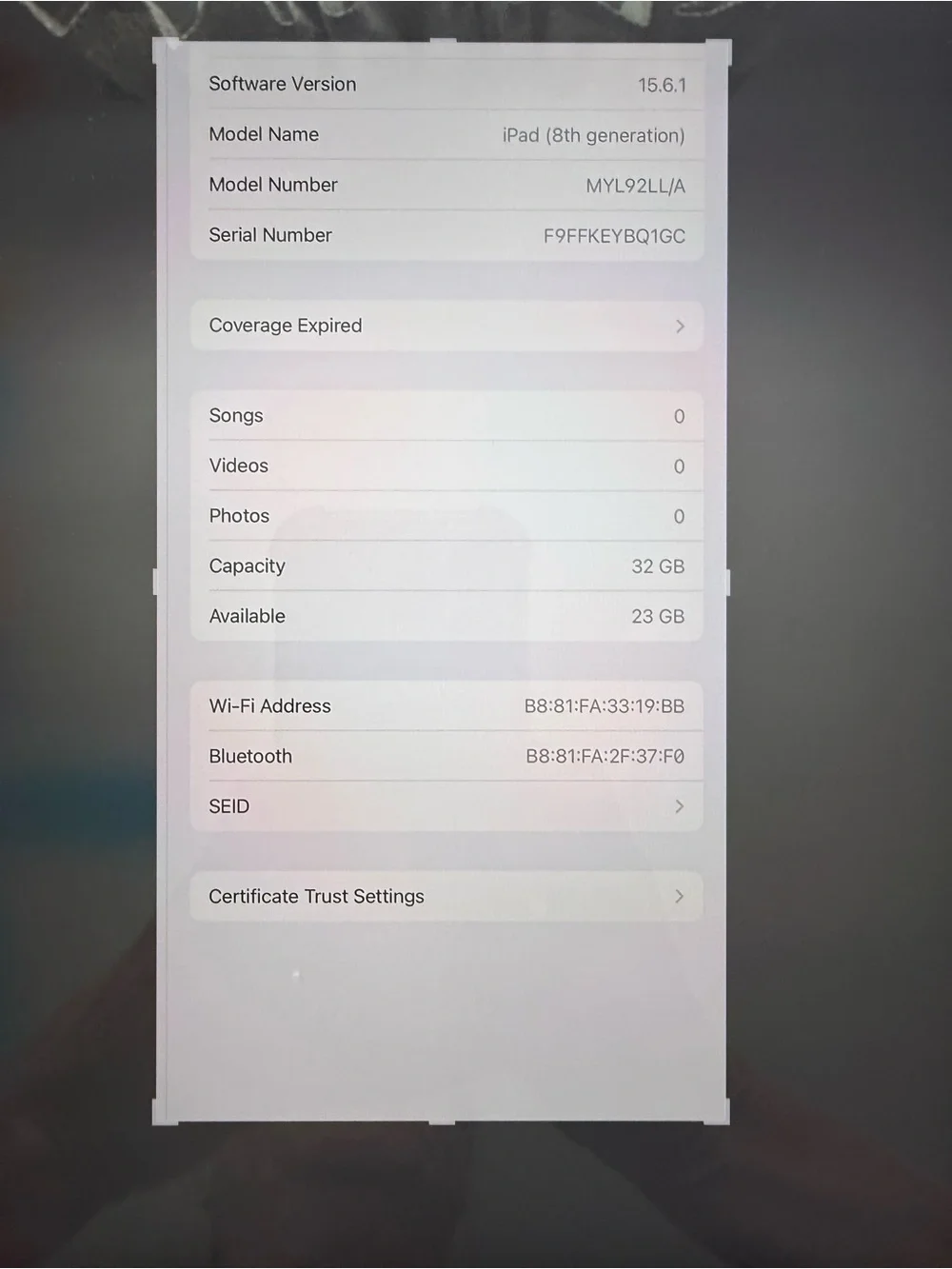 8th Generation- Apple iPad in Space Gray with Black Display Bezel